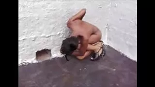 Whitney Wright pieprzy się z darmowe filmy xxx online wąsatym woźnym.