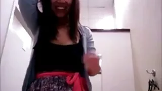 Lora Honey uwalnia spermę krótkie filmiki xxx z cipki do odbytu.