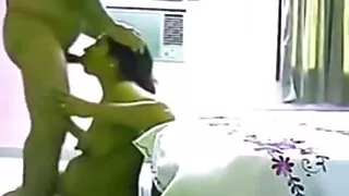 Biała laska darmowe sex porn bawi się czarnymi kutasami przez ścianę.