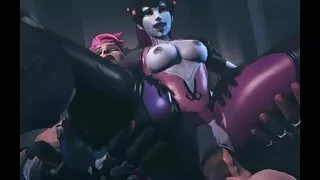 Lana Rhodes pprno za darmo pieprzy się w kuchni.