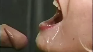 Zlata Shine uprawiała darmowe xxx filmy seks analny.