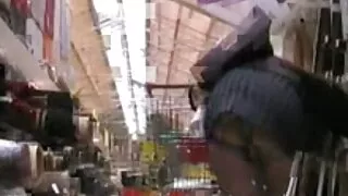 Bella Angel nie wstydzi się swoich luksusowych piersi. darmowe filmy oorno