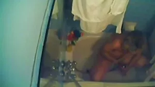 Pieprzy filmiki xxx dziewczynę małżonka.