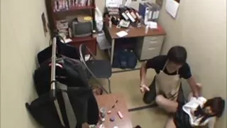 Zamiast erotyczne filmy xxx Banana dał swojego kutasa.